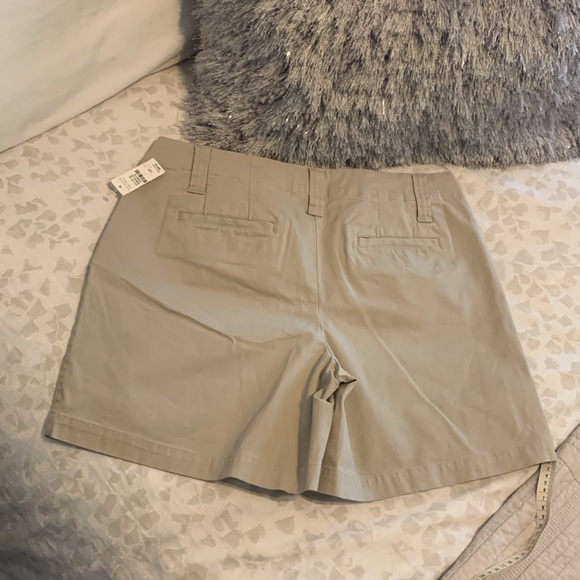 Talbots khaki shorts - Picture 4 of 6